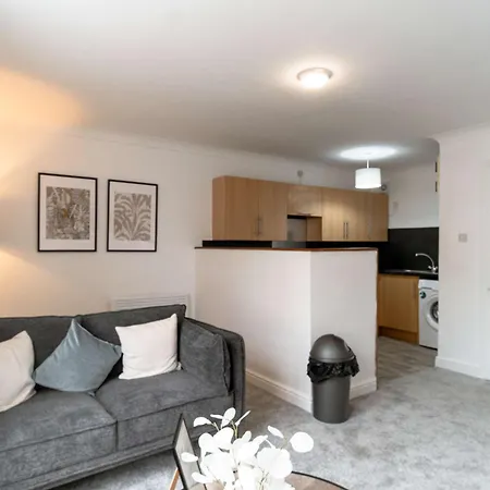 Bright 1 Bed Seaside - Harbour Views Apartment Whitehaven