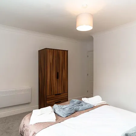 Bright 1 Bed Seaside - Harbour Views Apartment Whitehaven