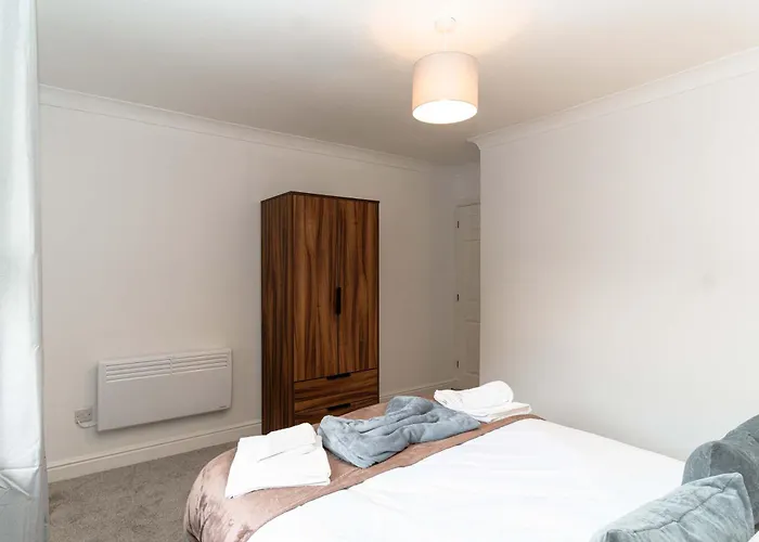 Bright 1 Bed Seaside - Harbour Views Apartment Whitehaven